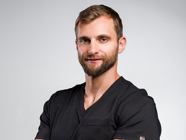 lek. dent. Damian Truchel